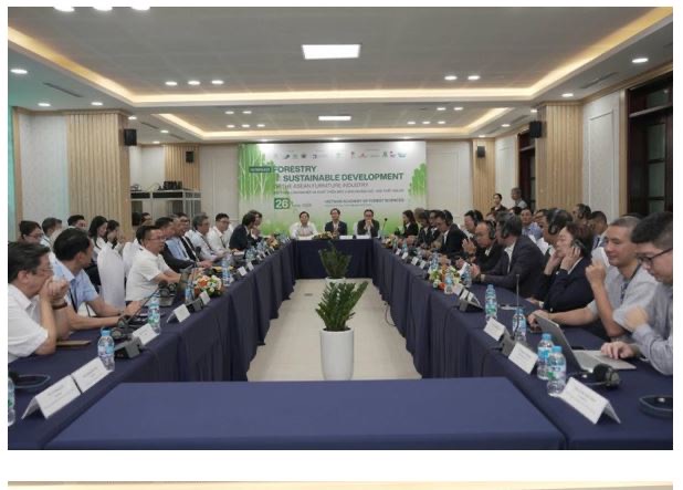 မြန်မာနိုင်ငံ သစ်တောထွက် ပစ္စည်းနှင့် သစ်လုပ်ငန်းရှင်များအသင်း၏ ဥက္ကဌ ဦးကျော်ကျော်ဝင်းသည် ဇွန်လ (၂၆) ရက်နေ့၌ ဗီယက်နမ်နိုင်ငံ ဟနွိုင်းမြို့တွင် ကျင်းပသည့် The Seminar on Forestry and Sustainable Development of the ASEAN Furniture Industry ကိုတက်ရောက်ခဲ့မှုမြင်ကွင်းများ Scenes of U Kyaw Kyaw Win, Chairman of the Myanmar Forest Products &Timber Merchants Association (MFPTMA), attending “The Seminar on Forestry and Sustainable Development of the ASEAN Furniture Industry” held in Hanoi, Vietnam, on June 26.
